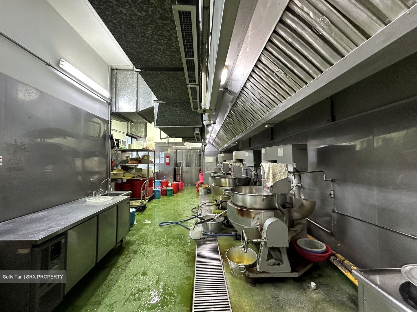 Harper Kitchen (D13), Factory #491941151